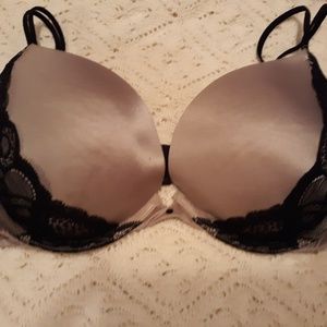 Victorias Secret Very sexy push up bra 36C